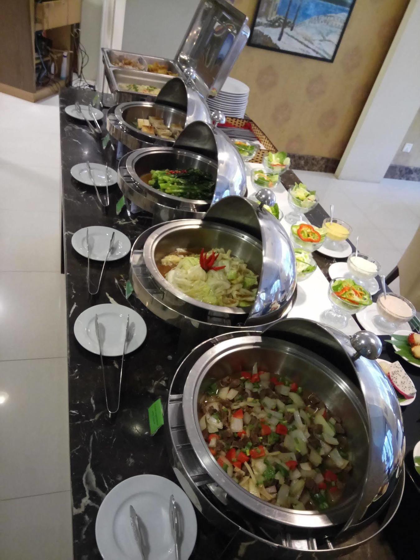 Discovery Hotel Пном Пен Екстериор снимка